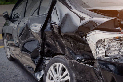 Hire a Car Crash Lawyer after a Car Crash