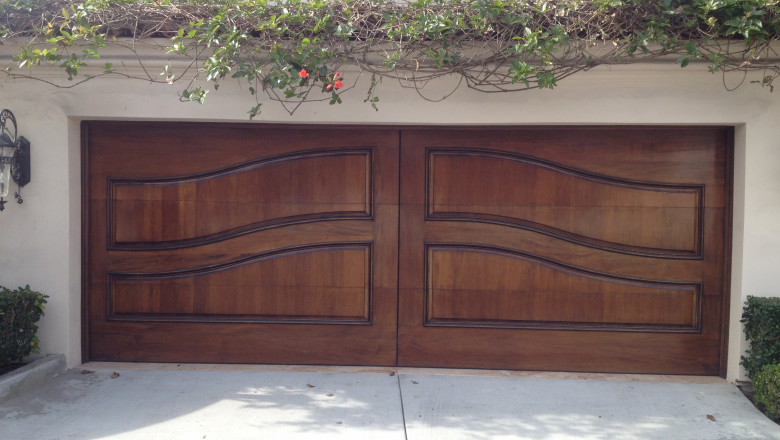 3 Benefits of Hiring Garage Door Services in San Diego