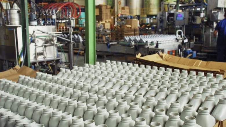 Hydraulic Cylinder Supplier for Plastic Industry India | Vivek Engineering