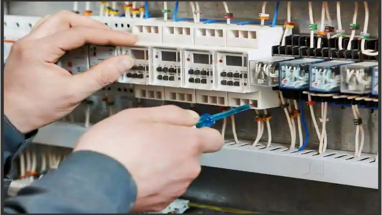 Electrician in Dubai / Electricians near me