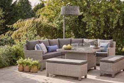 Simple Advice for Choosing the Best Balcony Furniture | Outdoor Furniture