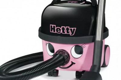 What are the parts of vacuum cleaner?