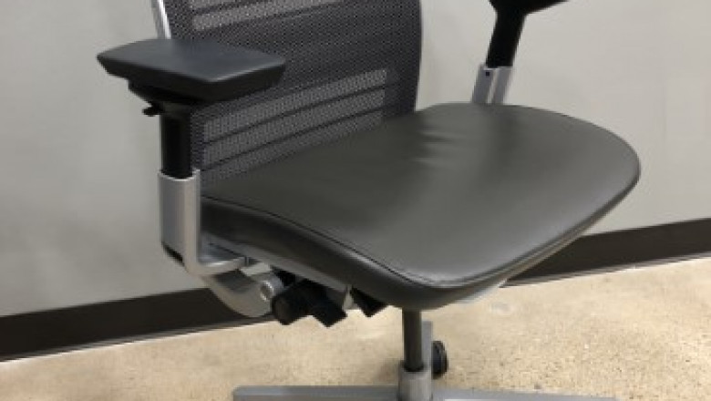 How to Select the Best Furniture Manufacturer for Your Office Furniture Setup