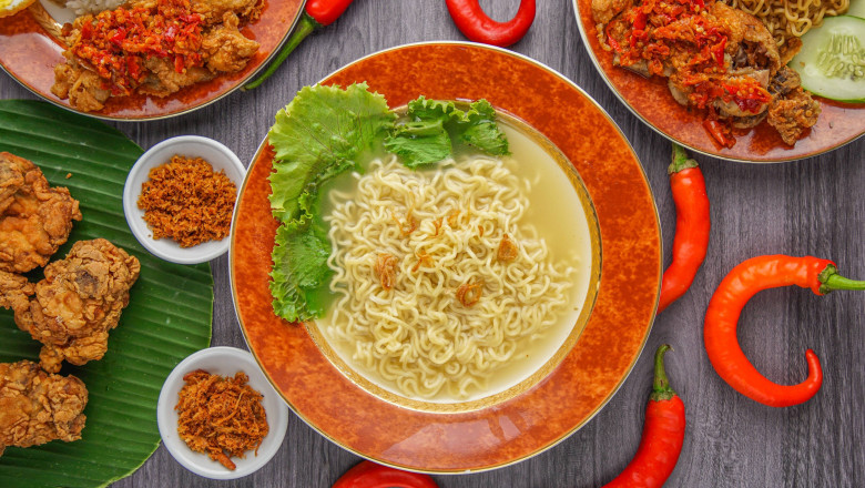 Flaming Hot! Challenge Your Spicy Tolerance With These Hot Chilli Food
