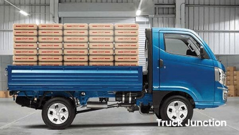 The Most Popular Tata Pickup Model: Tata Intra V30