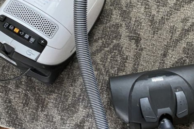 How to change vacuum cleaner to blower?