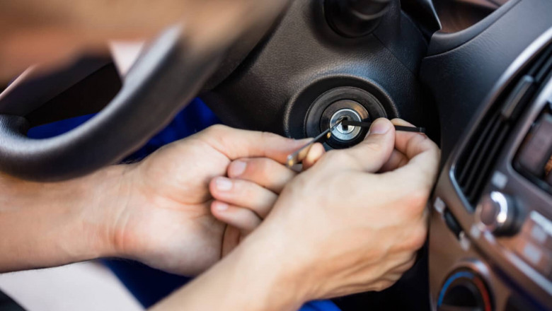 Find the Right Locksmith to Take Care Your Locks
