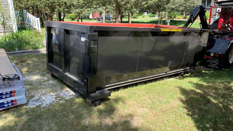 Choosing a Right Dumpster Rental Provider - A Contented Haul Aside