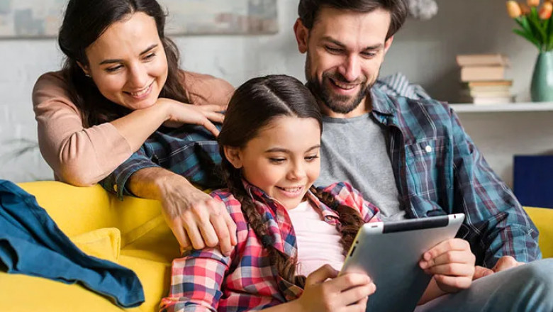 Learn To Be A Positive Parent- Shiv Khera