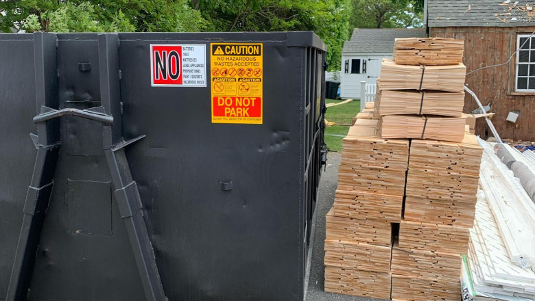 Reconstruction Project Dumpster Rental - Maintain the House Nice and clean 24-7