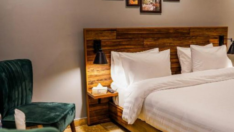 Roomy Junction Hotel
