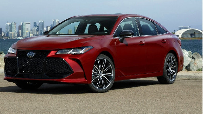 Tinting the windows of your car is the ideal option.