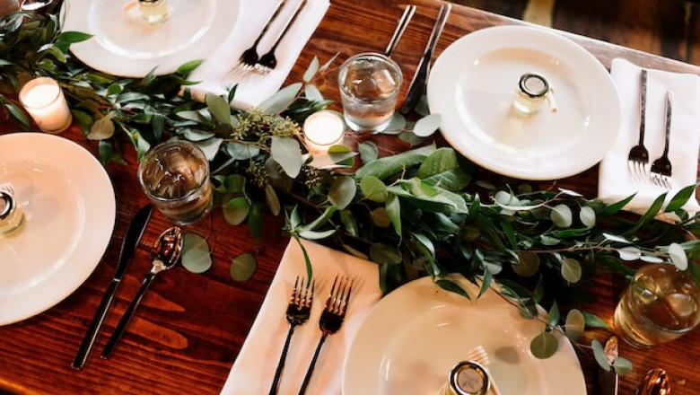 Why You Shouldn't Buy The White Dinner Plate