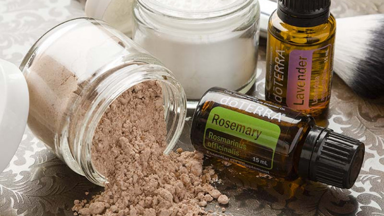 4 Essential Oil Recipes You Want in Your Fall Hair Care Routine