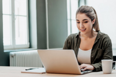 Midwife Nurses Email List | Midwife Nurses Mailing Database