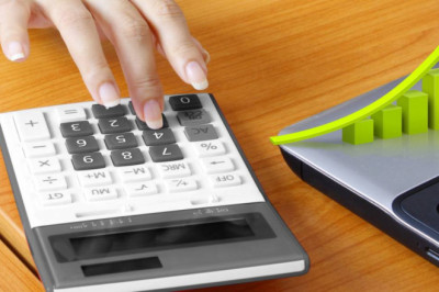 3 Things To Consider When Deciding on In-House or Outsourced Accounting Services