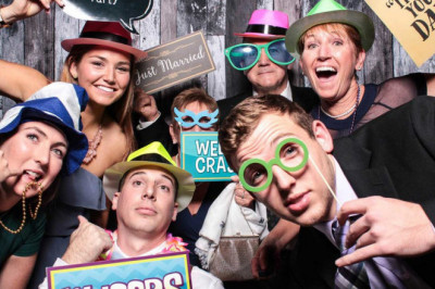 Why a photo booth is essential for your party, in six reasons!