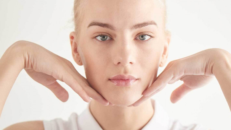 4 Best Facial Yoga That Helps to Remove Double Chin and Make A Slim Jawline