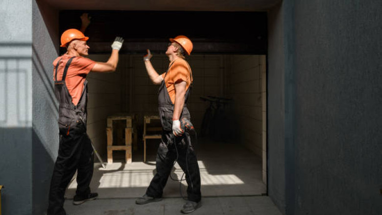 Emergency Garage Door Services Toronto