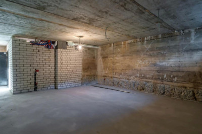 What Are The Key Advantages And Limitations Of Sealing A Crawl Space?