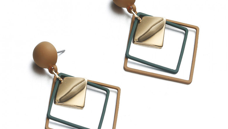 How to Wear Rose Gold Jewelry