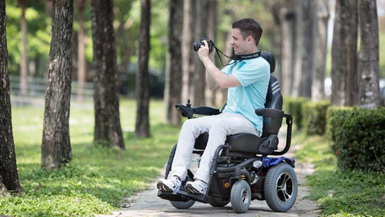 In the event of injury or illness, a person who cannot walk may use an electric wheelchair for mobility purposes.