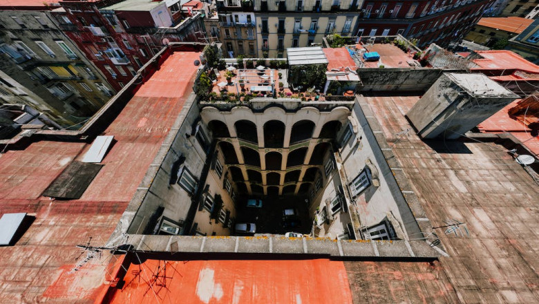 Breaking the stereotypes in Architecture