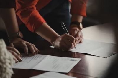 What Happens If One Side Does Not Sign the Divorce Papers?