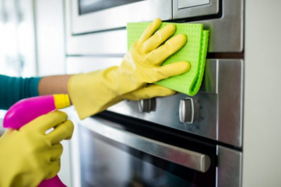 Get Your Upholstery Cleaned by the Pros in End of Tenancy Cleaning Kingston!
