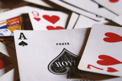 Pros and Cons of Online Rummy