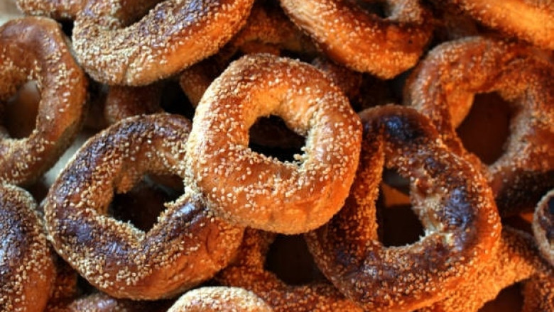 Taste the best bagels in Canada