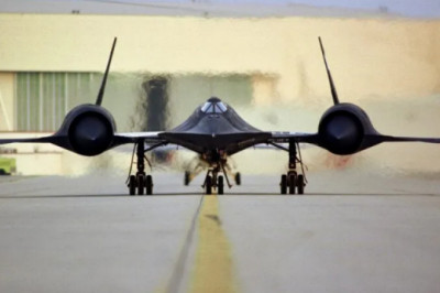 Lockheed SR-71 Blackbird – The Plane Designed to Leak