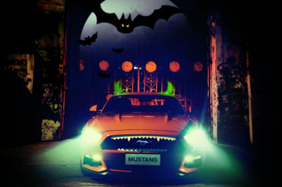 8 DIY Halloween Car Decorations That’ll Scare Away Your Boredom