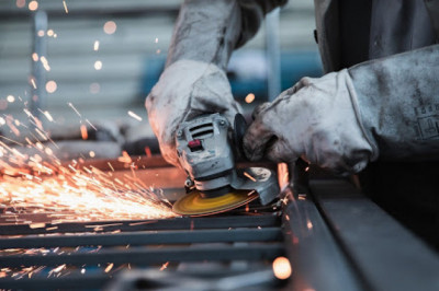 How to Choose the Right Metal Fabrication Company for Your Project