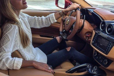 Luxury Car Rental in Dubai - Dubai Luxury Cars - Six Car Rental