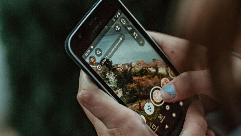 How To Back Up Camera Roll To Snapchat
