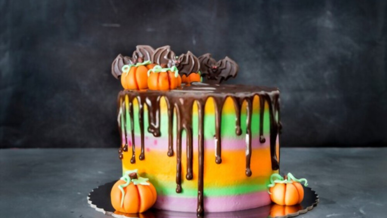 Happily Send Cakes To Kolkata For Your Love