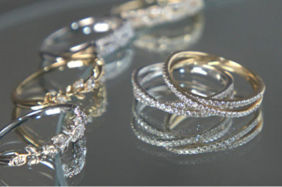 How Do You Select Diamond Bracelets For Women?