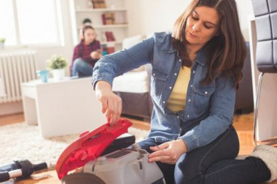 How to take apart a bissell vacuum cleaner?