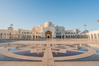 Experiencing Abu Dhabi: 10 Things You Should Do
