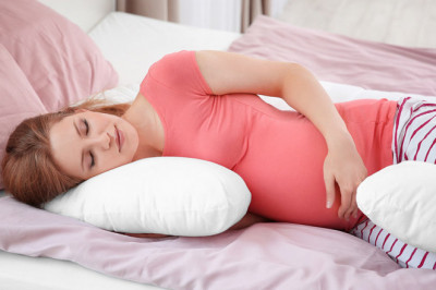 Pregnancy Pillow Supports The Changing Shapes And Curves Of The Pregnant Body