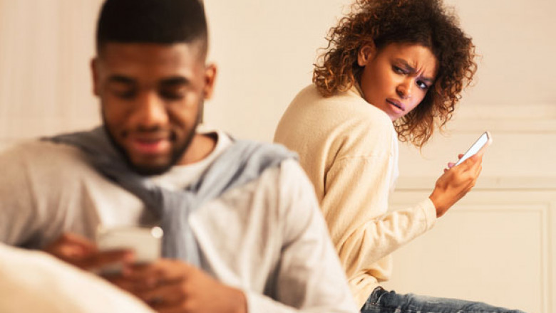 Signs of Cheating: How to Know if Your Partner is Being Unfaithful