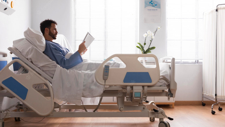 It Is A Specialized Comforter Used In Hospital Beds, Clinics, And Other Healthcare Settings To Provide Comfort And Support To Hospitalized Patients