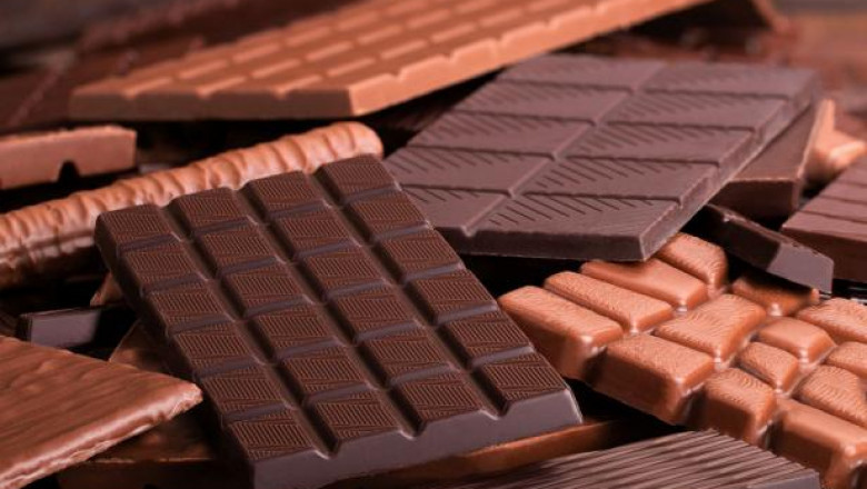 The Cacao Tree Is Used To Produce Raw Food And Processed Food Called Chocolate