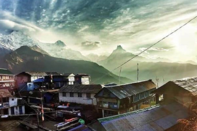 Annapurna Circuit Trek VS Annapurna Base Camp Trek