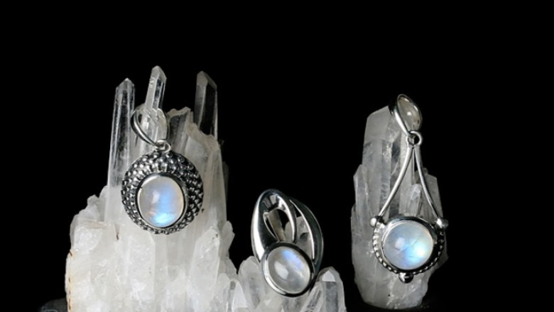 All You Need to Know Before Buying a Beautiful Moonstone