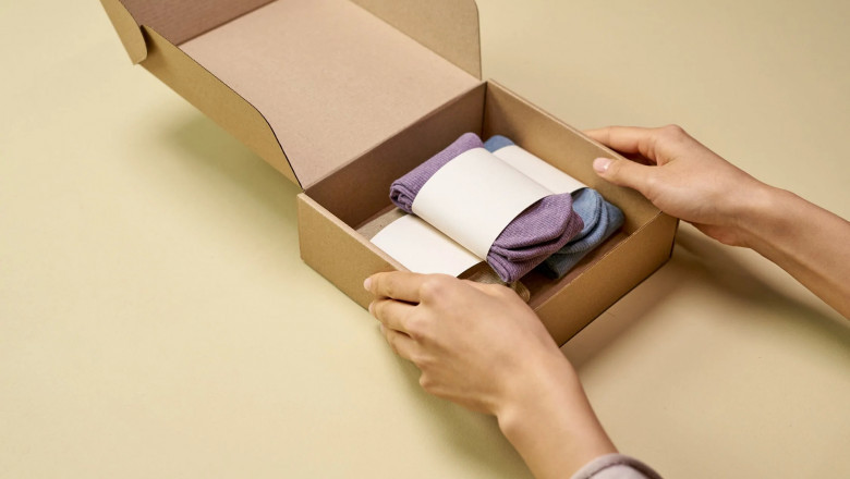 Figure Out Latest Trends For Custom Socks Boxes To Impress The Target Customers