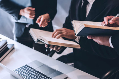 Paul Robinson Lauded The Best Property Lawyers In The Uk