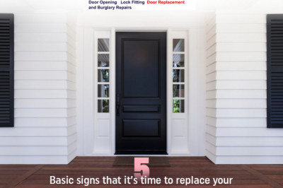 5 basic signs that it’s time to replace your traditional door