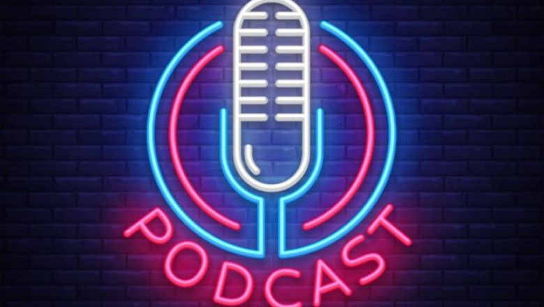 Best HR Podcasts You Must Follow in 2022 - Engagedly